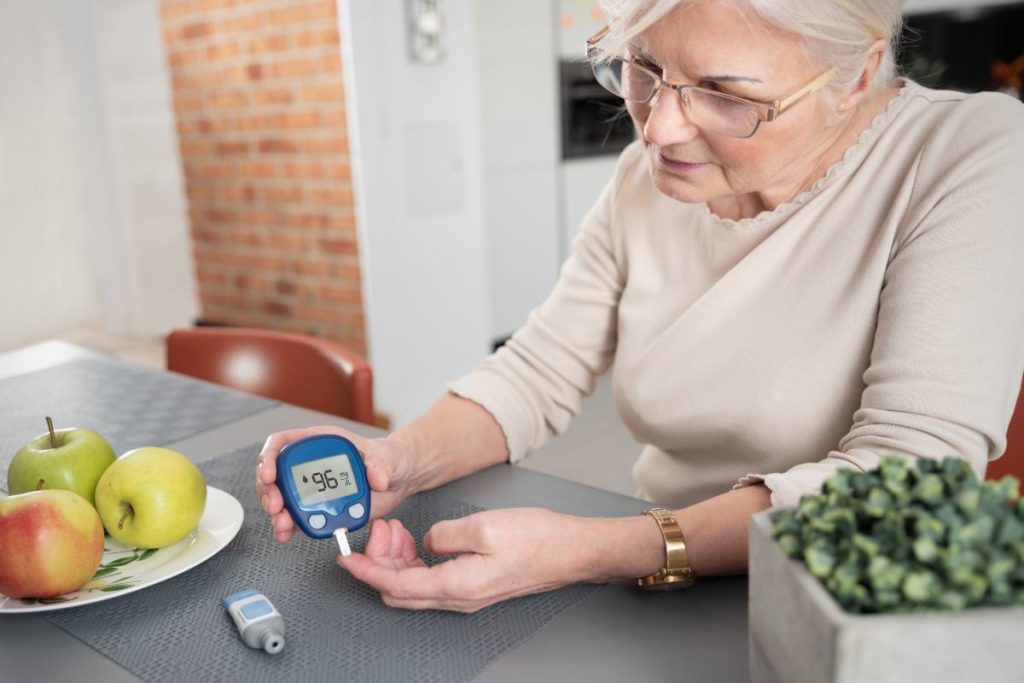 Užitečný nápoj, který můžete přidat do svého jídelníčku, abyste snížili hladinu cholesterolu.